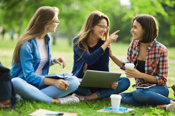 Comment utiliser le marketing par vidéoconférence pour interagir avec son audience